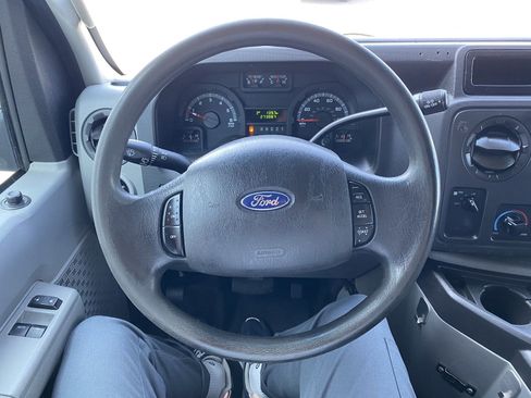 Used 2012 Ford E-250 and Econoline 250 w/ Commercial Cargo Van Pkg image 7