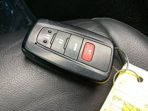 Used 2023 Toyota Camry XLE FWD image 28