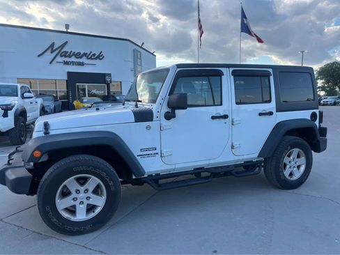 Used 2014 Jeep Wrangler Unlimited Sport w/ Quick Order Package 24S AWD/4WD image 1