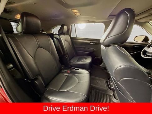 Used 2023 Toyota Highlander Limited image 27