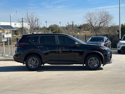 Used 2026 Nissan Rogue S image 4