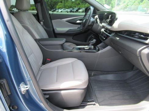 Used 2024 Buick Envista Avenir FWD image 10