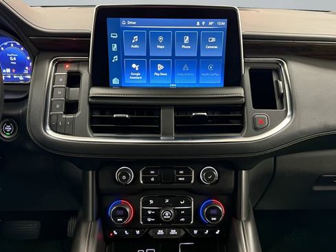 Used 2023 Chevrolet Suburban Premier image 22