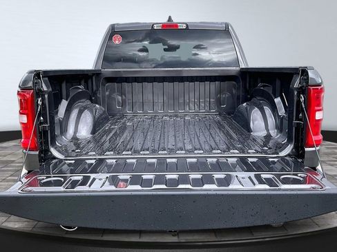 New 2026 RAM 1500 4x4 Crew Cab image 25