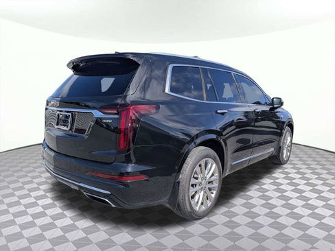 Used 2021 Cadillac XT6 Premium Luxury FWD image 3