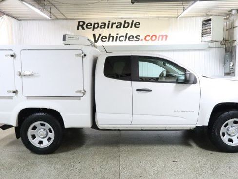 Used 2021 Chevrolet Colorado W/T w/ WT Convenience Package image 4