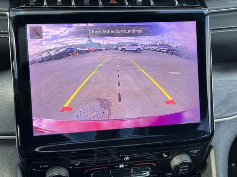 Used 2021 Jeep Grand Cherokee L Limited image 18