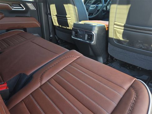 New 2026 GMC Sierra 2500 Denali Ultimate image 11