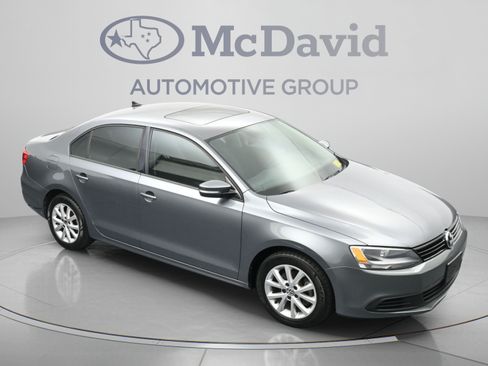 Used 2012 Volkswagen Jetta SE FWD image 32
