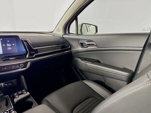 Used 2024 Kia Sportage SX image 29