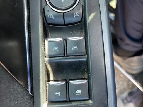Used 2021 Ford F150 Lariat w/ Equipment Group 502A High AWD/4WD image 22