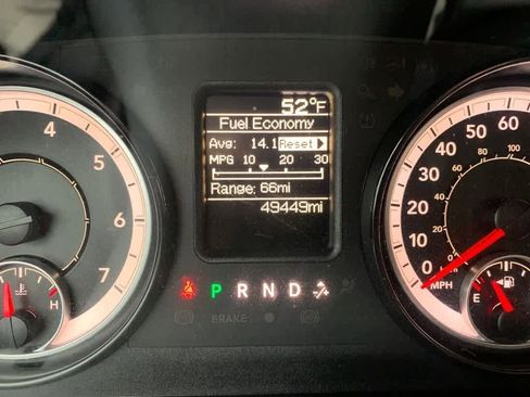Used 2018 RAM 1500 Express AWD/4WD image 29