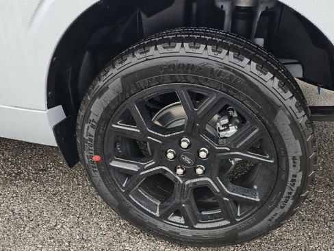 New 2026 Ford Maverick Lobo AWD/4WD image 5