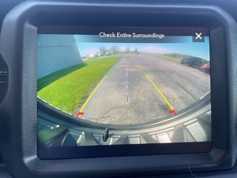 Used 2021 Jeep Wrangler Unlimited Sahara w/ Uconnect 4C Nav & Sound Group AWD/4WD image 25