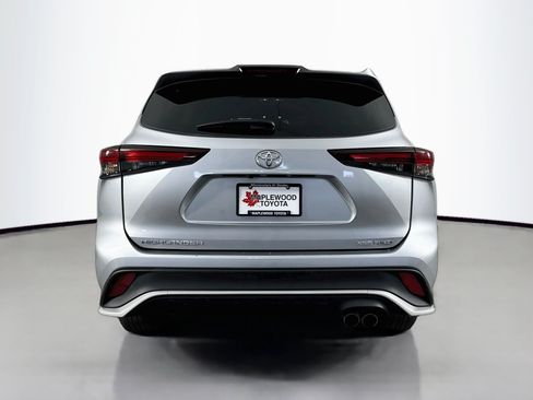 Certified 2025 Toyota Highlander XSE AWD/4WD image 6