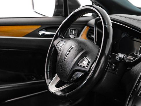 Used 2019 Lincoln MKC Reserve AWD/4WD image 11