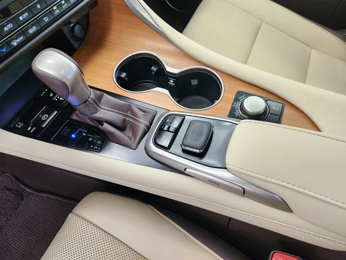 Used 2019 Lexus RX 350 FWD w/ Navigation Package image 20