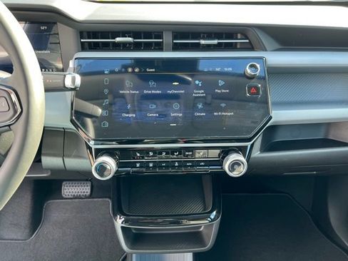 New 2027 Chevrolet Bolt LT w/ Comfort Package FWD image 26
