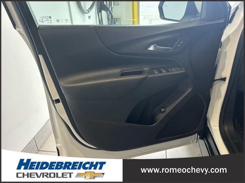 Used 2021 Chevrolet Equinox LT FWD image 10