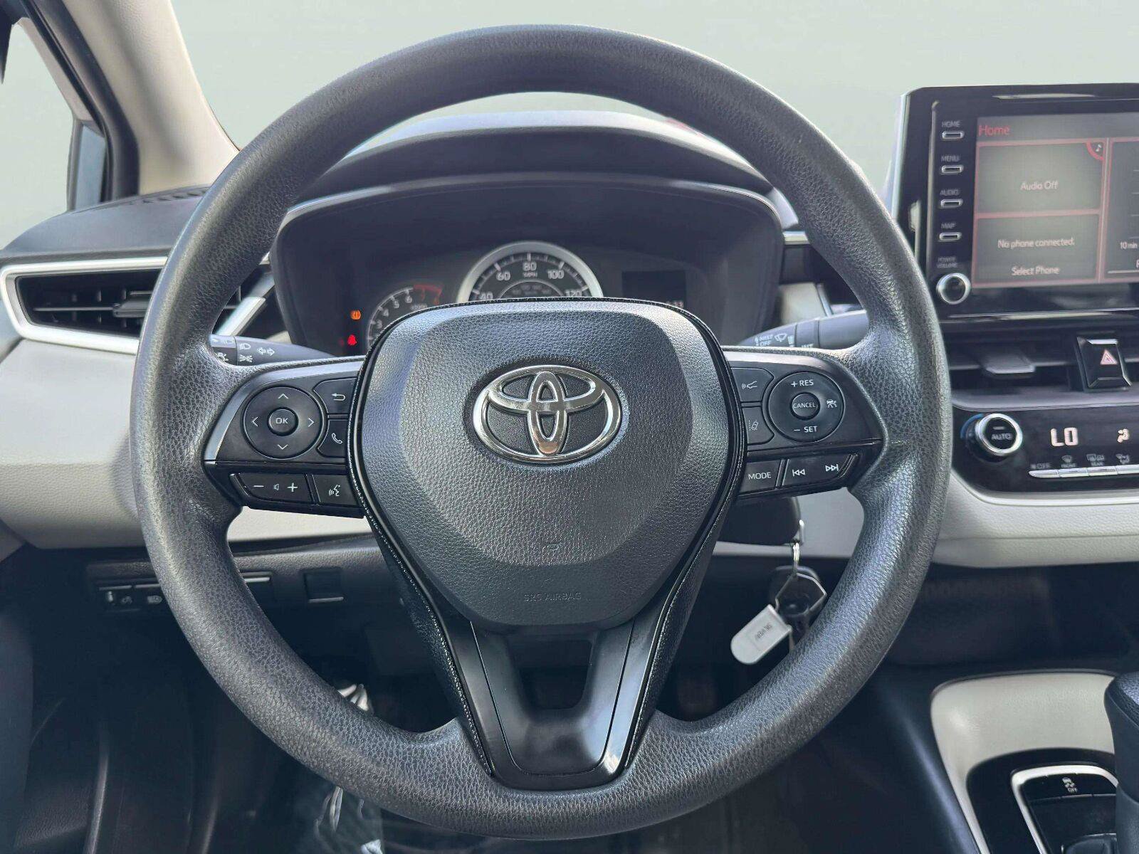 Used 2020 Toyota Corolla LE FWD image 26