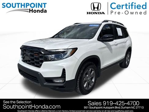 Certified 2024 Honda Passport TrailSport image 3