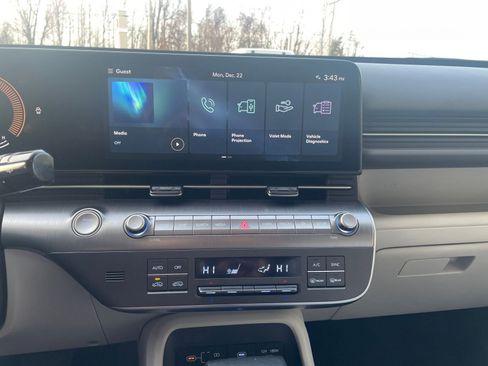 Used 2025 Hyundai Kona SEL image 20