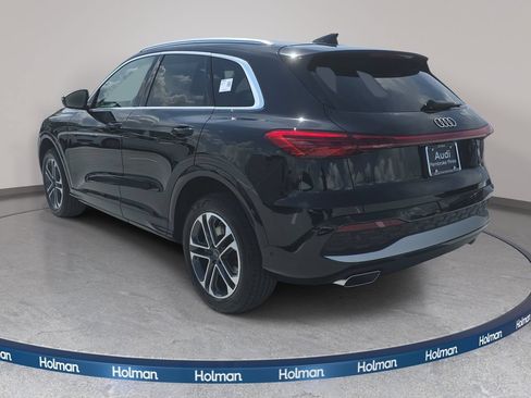 Certified 2025 Audi Q5 Premium Plus w/ Premium Plus AWD/4WD image 7