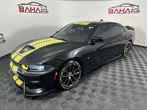 Used 2018 Dodge Charger R/T Scat Pack image 3