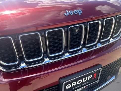 Used 2022 Jeep Grand Cherokee Limited 4xe w/ Luxury Tech Group II AWD/4WD image 30