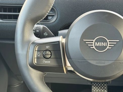 Certified 2025 MINI Cooper S image 21