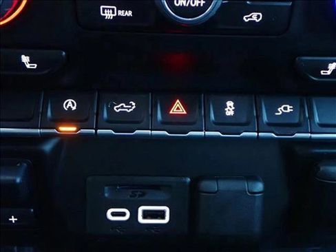 Used 2022 Chevrolet Silverado 1500 LT w/ Convenience Package II image 19