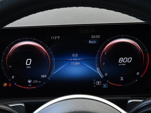 Used 2022 Mercedes-Benz GLB 250 4MATIC image 31