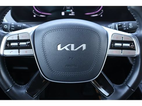 Used 2025 Kia Telluride S AWD/4WD image 34