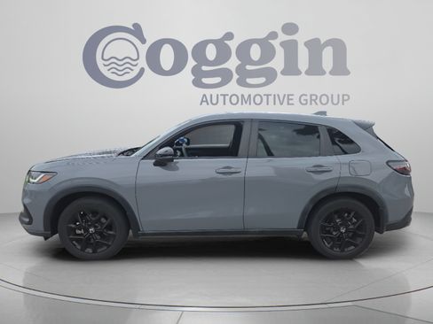 Used 2024 Honda HR-V Sport image 2