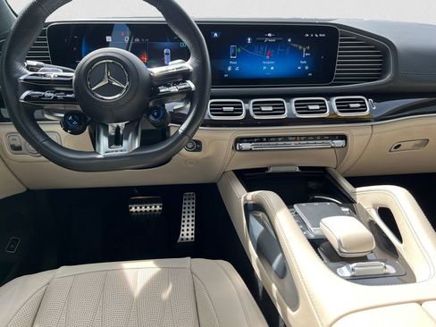 Used 2024 Mercedes-Benz GLS 63 AMG 4MATIC image 12