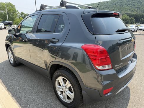 Used 2019 Chevrolet Trax LT w/ LPO, Protection Package AWD/4WD image 2