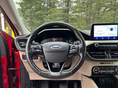 Used 2021 Ford Escape SEL AWD/4WD image 15