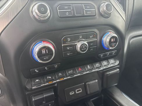 Used 2021 GMC Sierra 1500 Denali w/ Denali Ultimate Package image 26