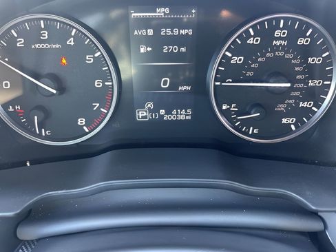 Used 2024 Subaru Crosstrek 2.0i Premium image 24