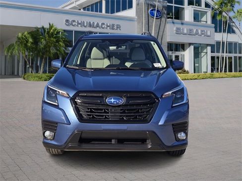 Used 2023 Subaru Forester Premium image 2
