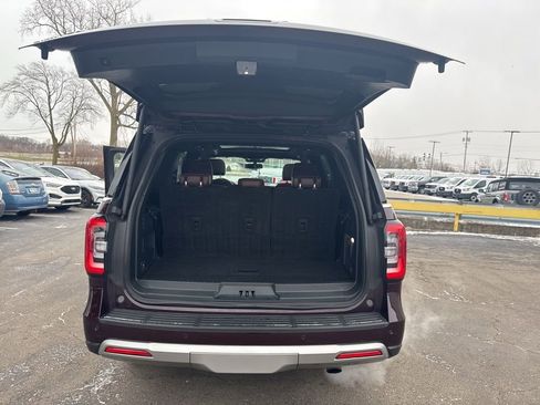 Used 2023 Ford Expedition Limited image 43