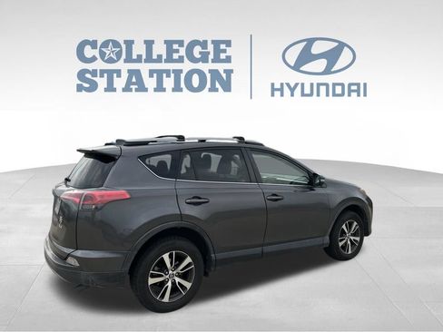 Used 2018 Toyota RAV4 XLE w/ Plus Extra Value Package FWD image 5