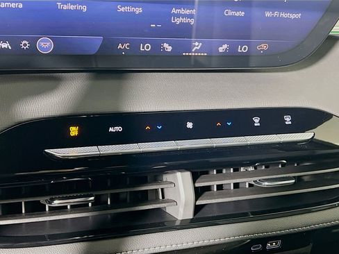 New 2026 Buick Enclave Preferred w/ Power Package AWD/4WD image 13