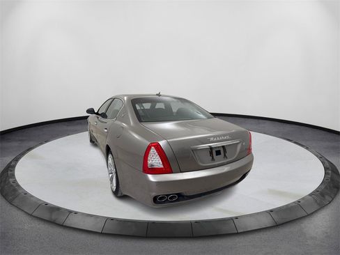 Used 2010 Maserati Quattroporte S image 7
