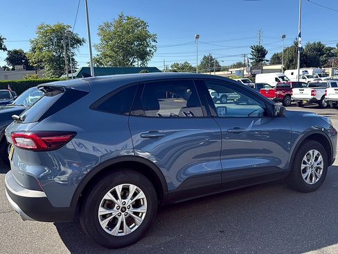 Used 2025 Ford Escape Active AWD/4WD image 4