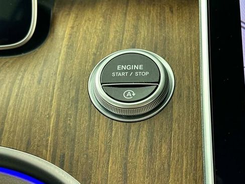 Certified 2023 Mercedes-Benz C 300 Sedan image 25