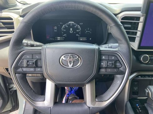 Used 2026 Toyota Tundra Limited AWD/4WD image 37