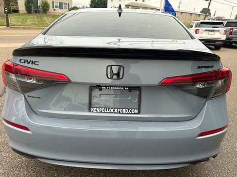 Used 2022 Honda Civic Sport image 7