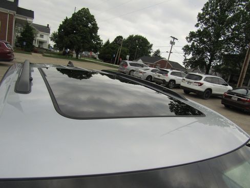 Used 2023 Jeep Grand Cherokee Limited w/ Trailer Tow Prep Group (B) image 13