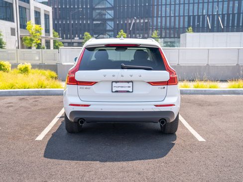 Used 2018 Volvo XC60 T5 Momentum w/ Convenience Package AWD/4WD image 7